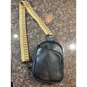 Sam & Hadley Black Crossbody Tan Guitar Strap Excellent Cond
